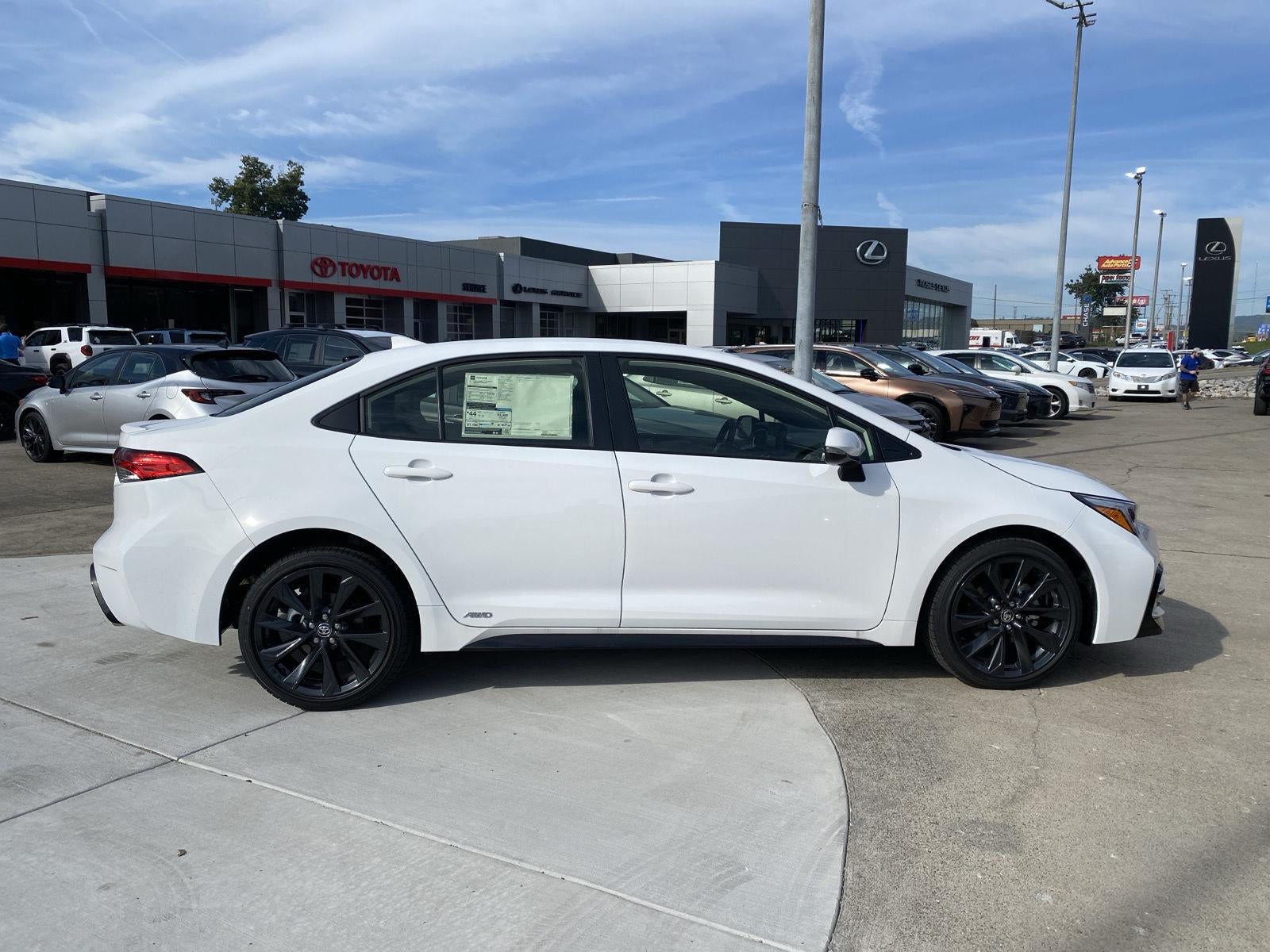 2026 Toyota Corolla Hybrid SE