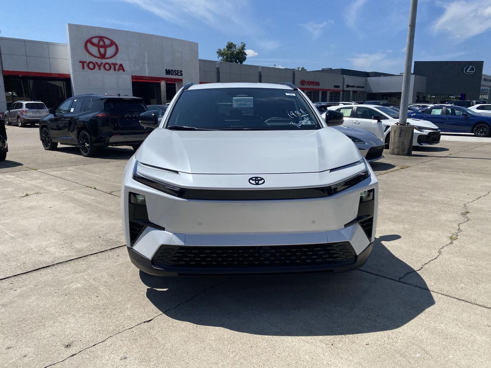 2026 Toyota C-Hr SE