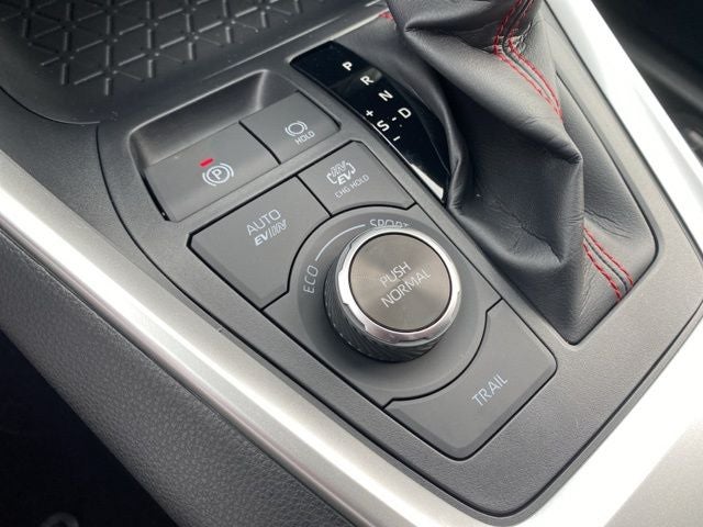 2025 Toyota RAV4 Plug-in Hybrid SE