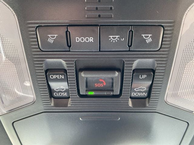 2025 Toyota RAV4 Plug-in Hybrid SE