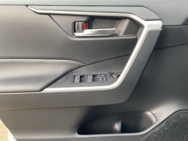 2025 Toyota RAV4 Plug-in Hybrid SE