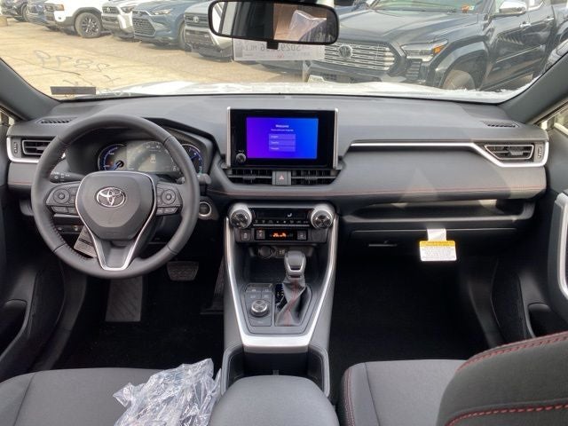 2025 Toyota RAV4 Plug-in Hybrid SE