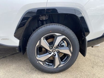 2025 Toyota RAV4 Plug-in Hybrid SE