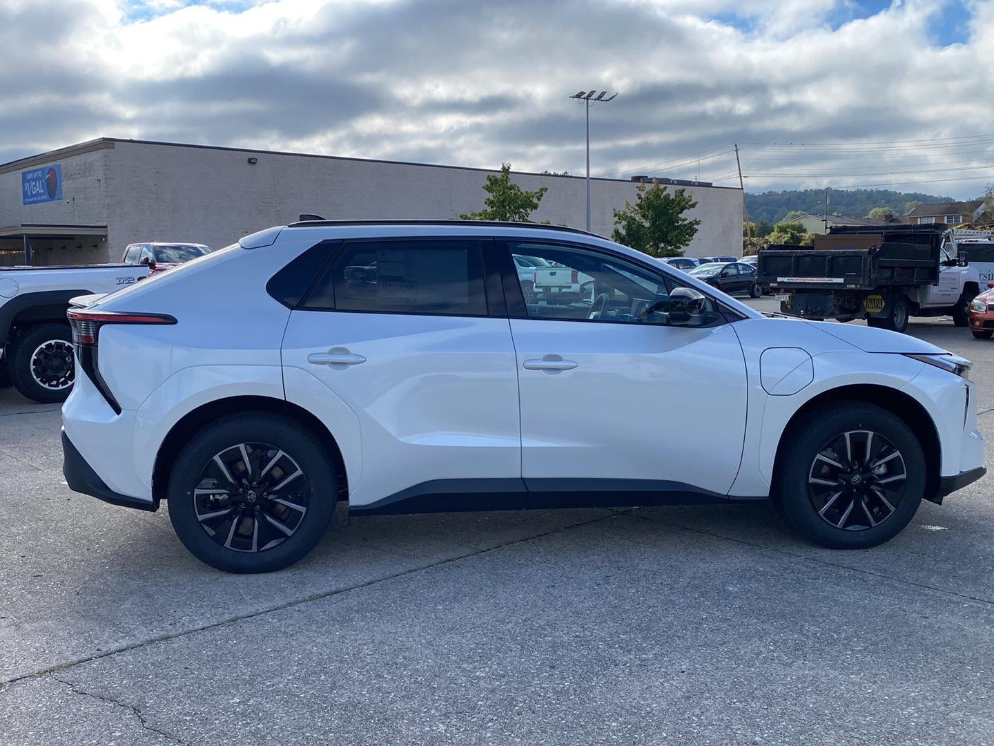 2027 Toyota BZ XLE AWD
