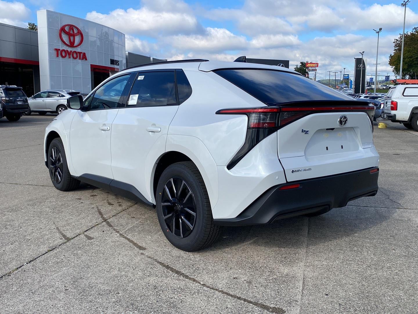2027 Toyota BZ XLE AWD