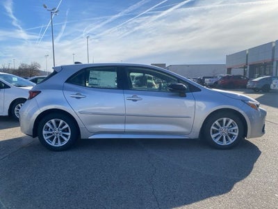 2026 Toyota Corolla Hatchback SE